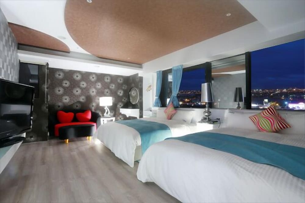 Фото Season Skyline