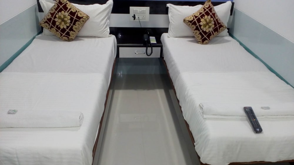 Фото Hotel Sion Residency