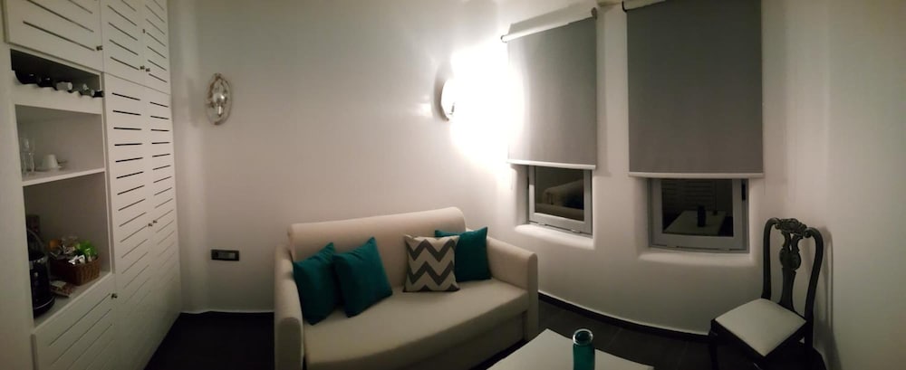 Фото Unique Suites