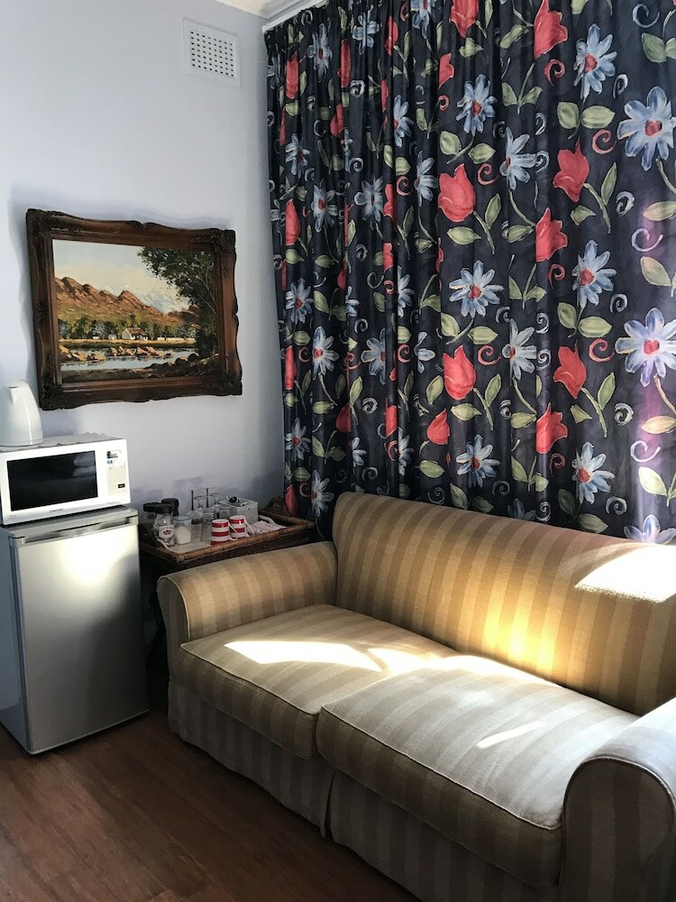 Фото Edens Guest House