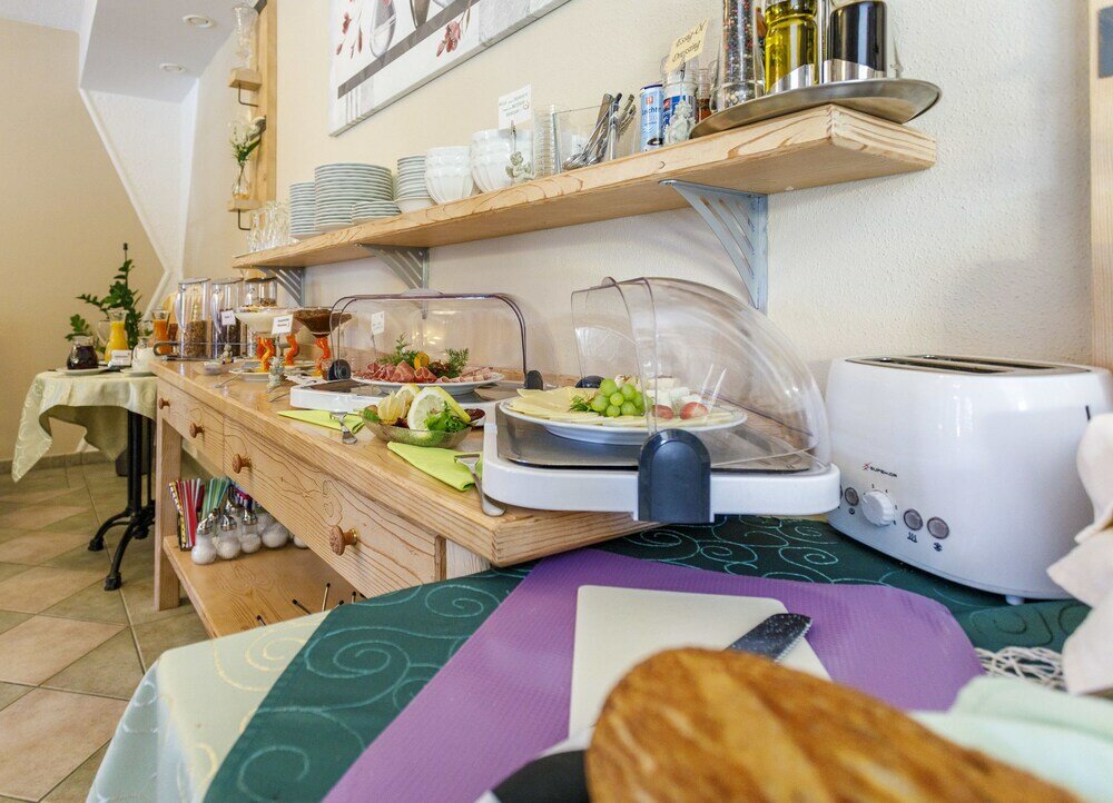 Фото Wellness Resort Romantika