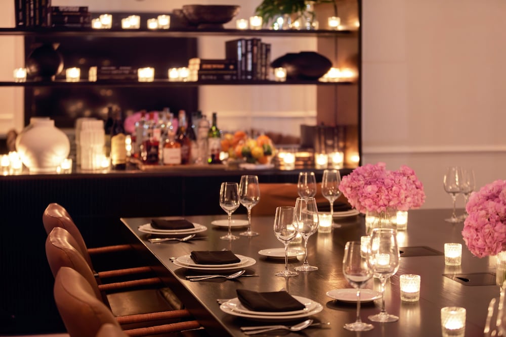 Фото Kimpton Hotel Fontenot, an Ihg Hotel