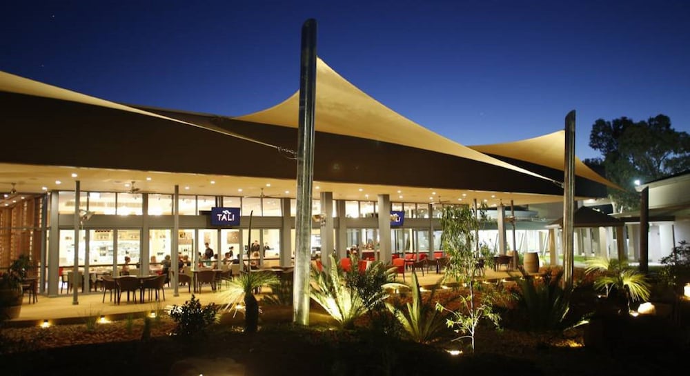 Фото Crowne Plaza Alice Springs Lasseters, an Ihg Hotel