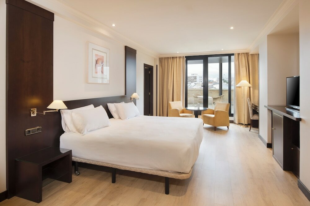 Фото Exe Oviedo Centro