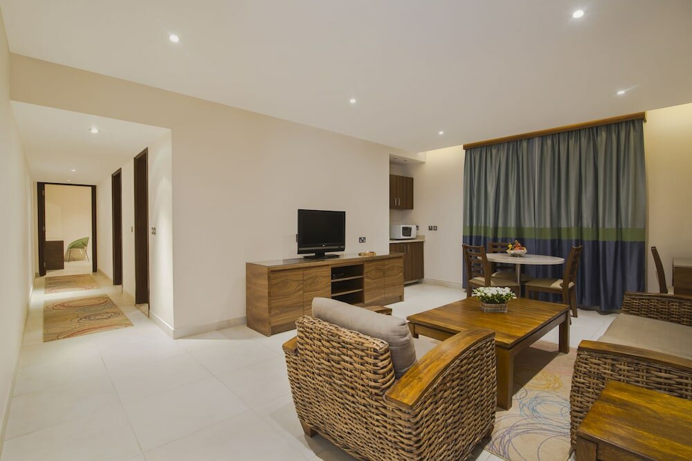 Фото The Palms Beach Hotel And SPA