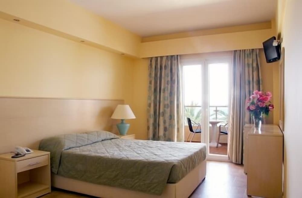 Фото Hotel Coral