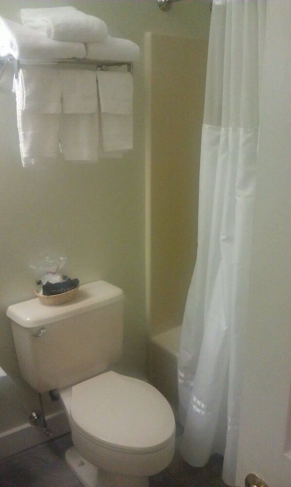 Фото Old Sturbridge Inn and Reeder Family Lodges