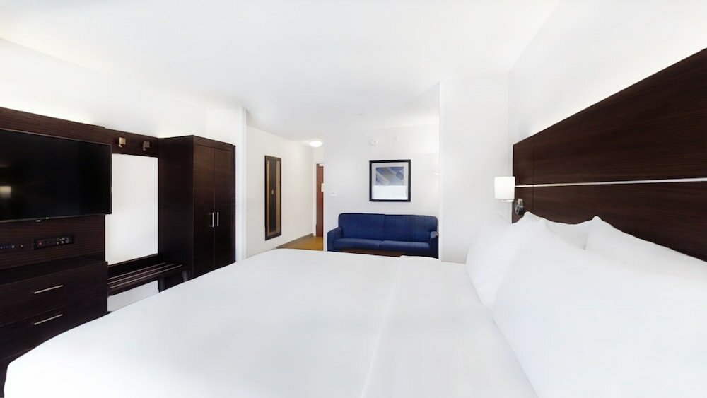 Фото Holiday Inn Express New Orleans East, an Ihg Hotel