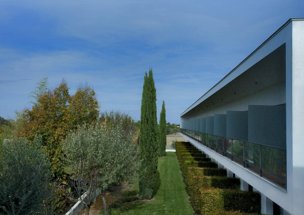 Фото Convento do Espinheiro, Historic Hotel & SPA