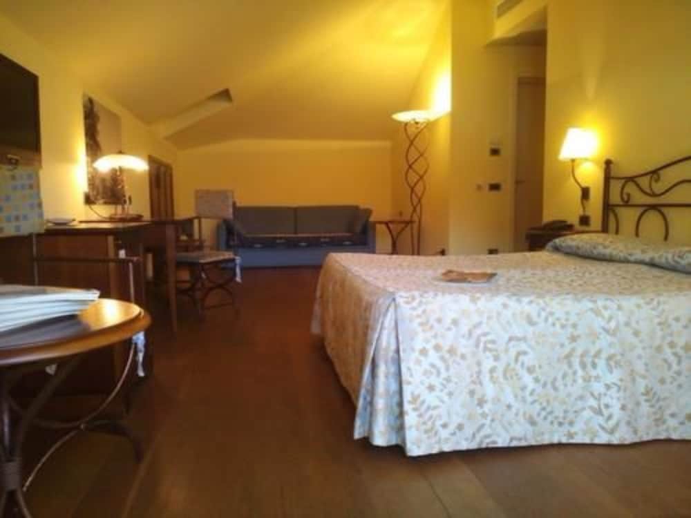 Фото La Darsena Boutique Hotel & Restaurant