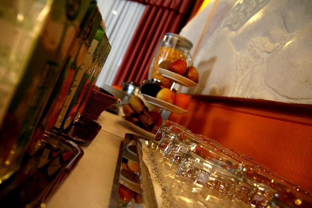 Фото Hotel Trojane