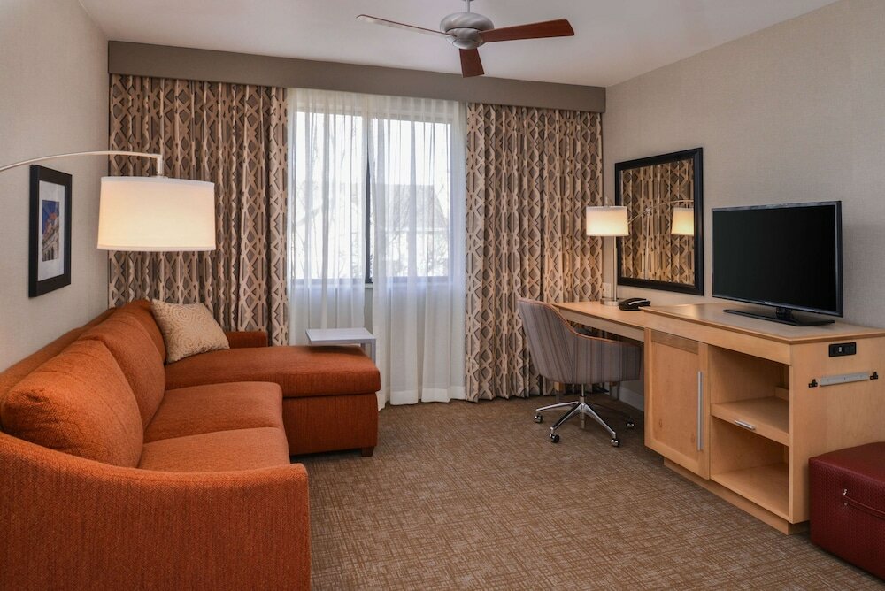 Фото Hampton Inn & Suites Denver-Speer Boulevard