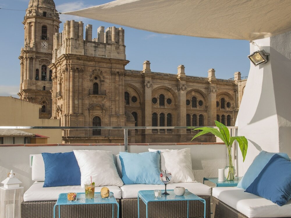 Фото Hotel Molina Lario