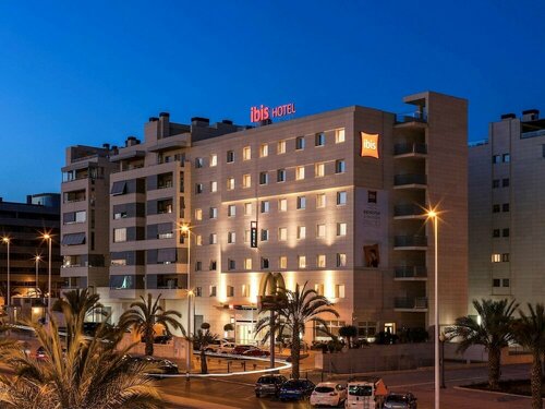 Гостиница Ibis Elche в Эльче