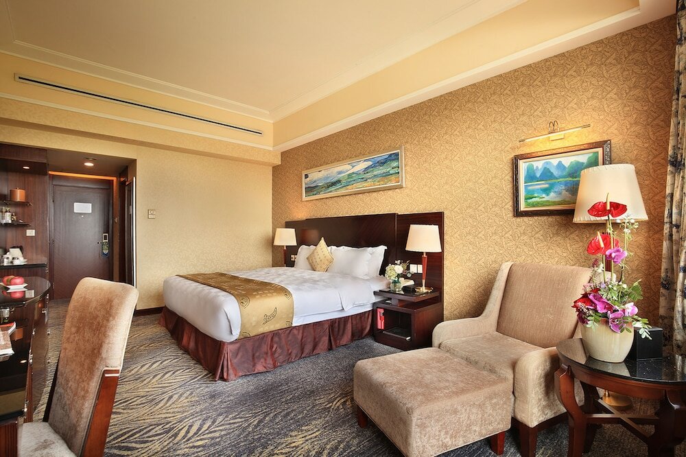 Фото Guilin Lijiang Waterfall Hotel