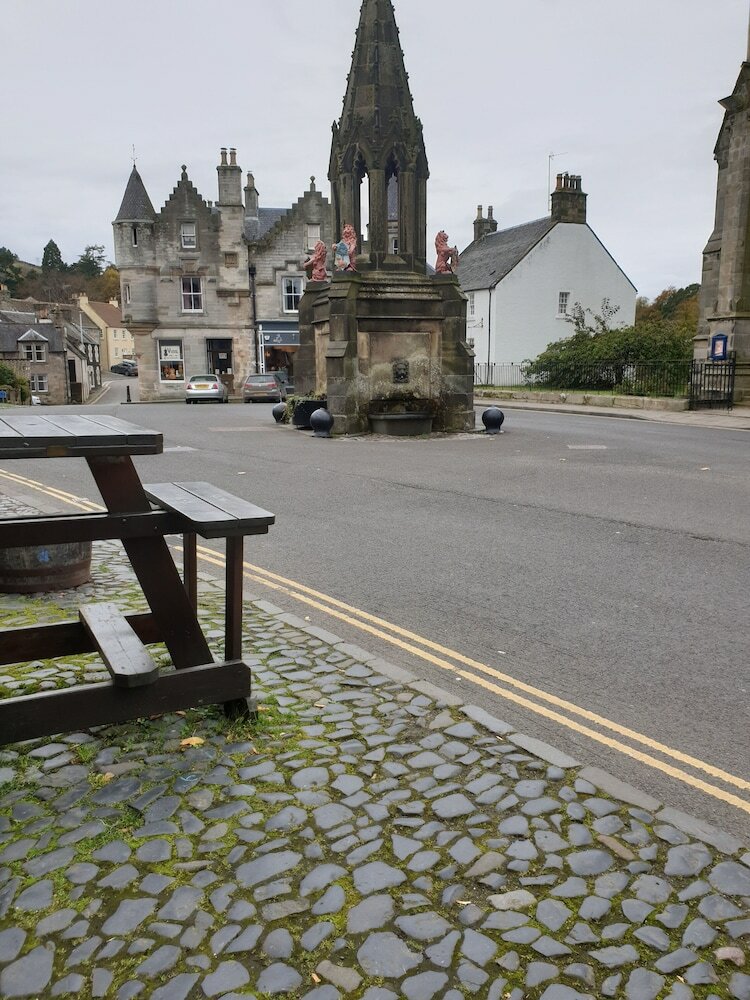 Фото The Covenanter Hotel