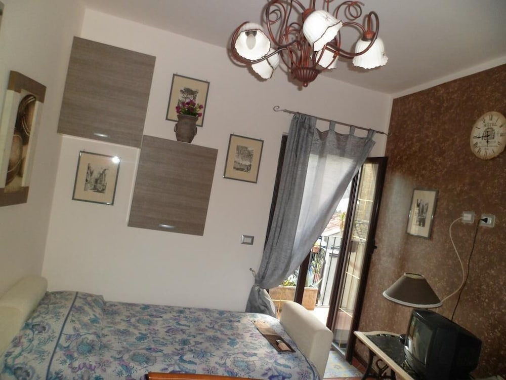 Фото La Dea Bendata