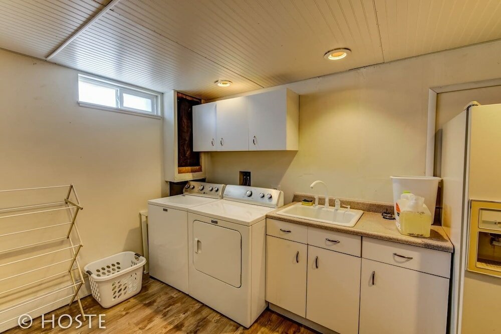 Фото 3br Classic Home Quiet Neighborhooddog Friendly