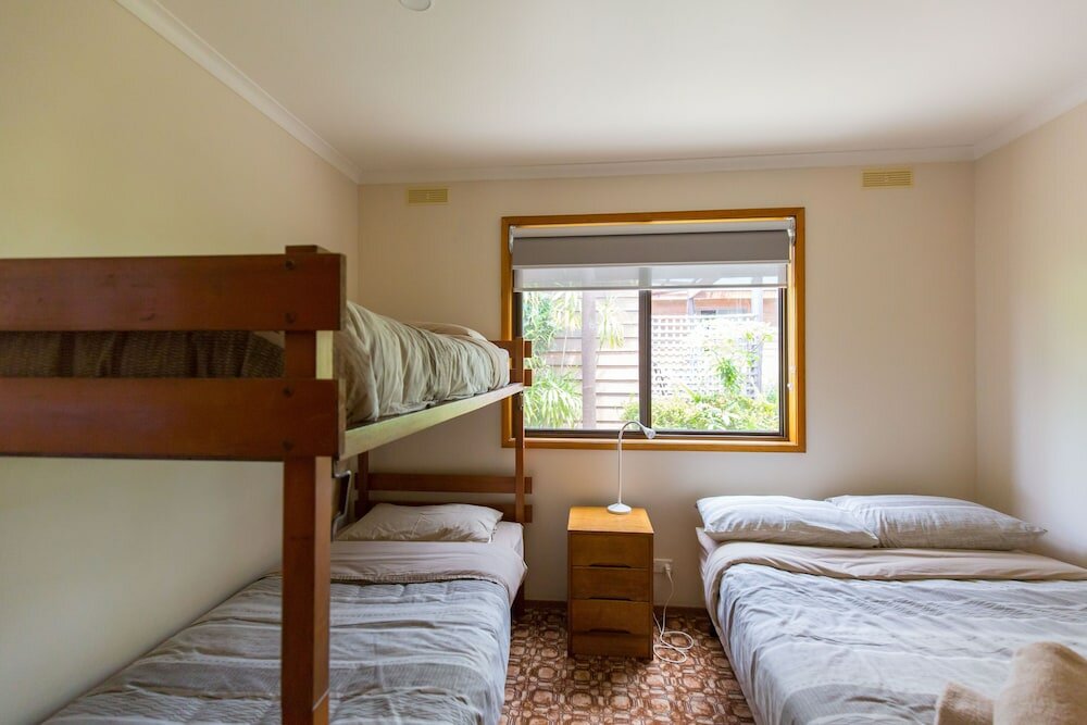 Фото Wonboyn Cabins & Caravan Park