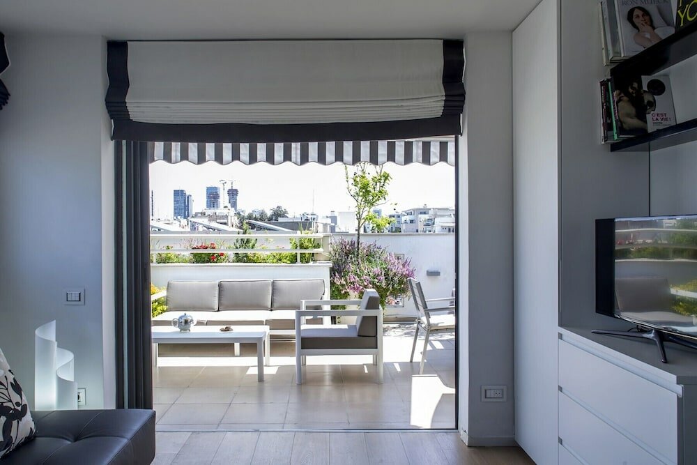 Фото Апартаменты Design 2 Bdr Duplex Penthouse Rothschild Tl54