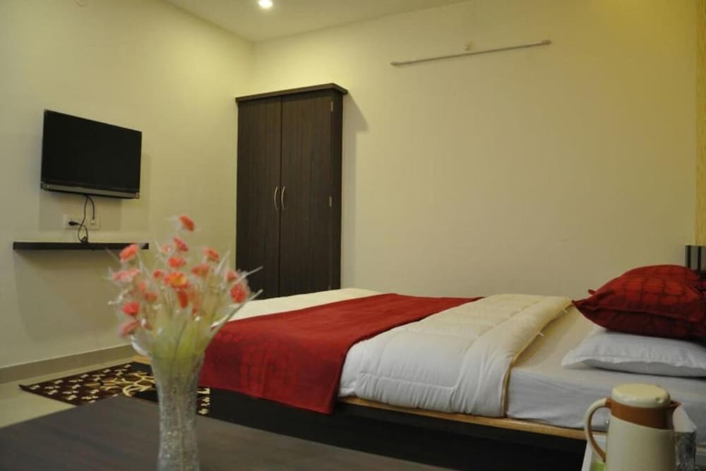 Фото Hotel Om Executive