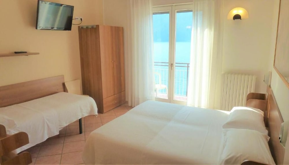 Фото Hotel Baitone