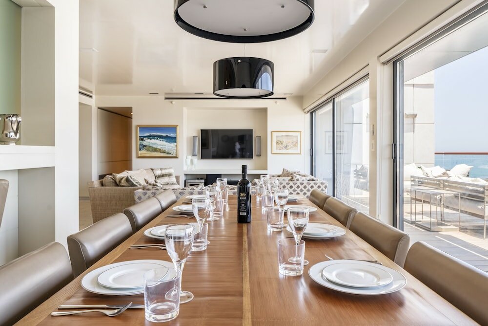 Фото Panoramic Sea View W Pool & Gym Access