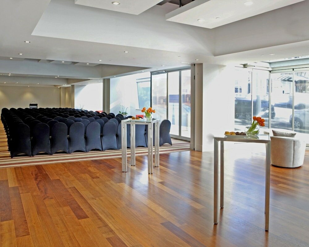 Фото Pullman Auckland Hotel & Apartments