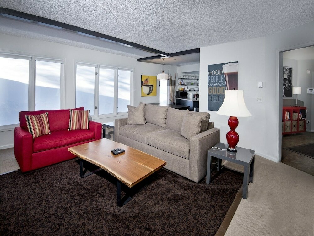 Фото 2338 Tahoe Drive