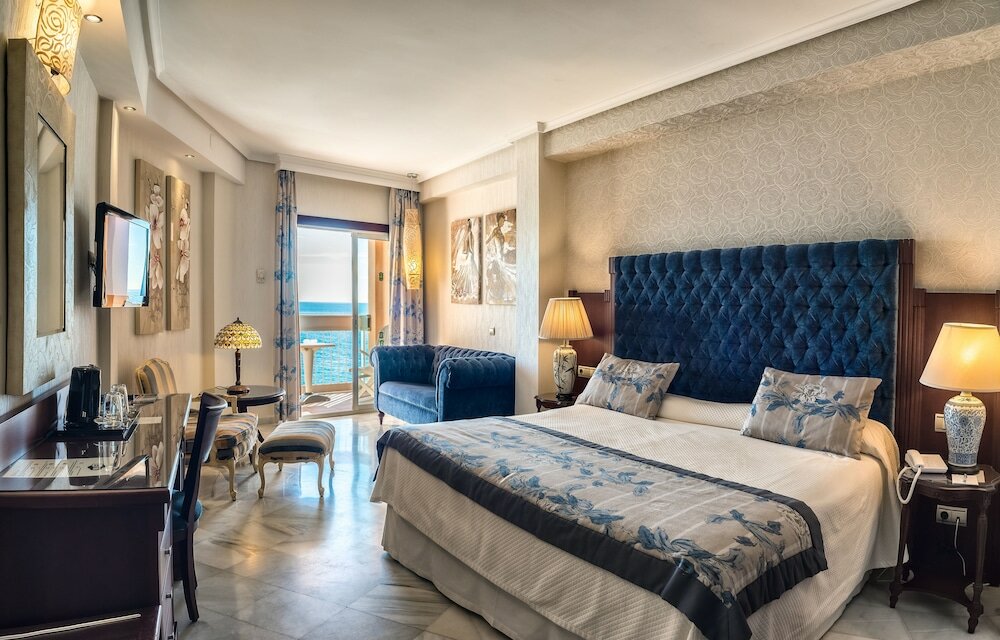 Фото Hotel Balcón de Europa