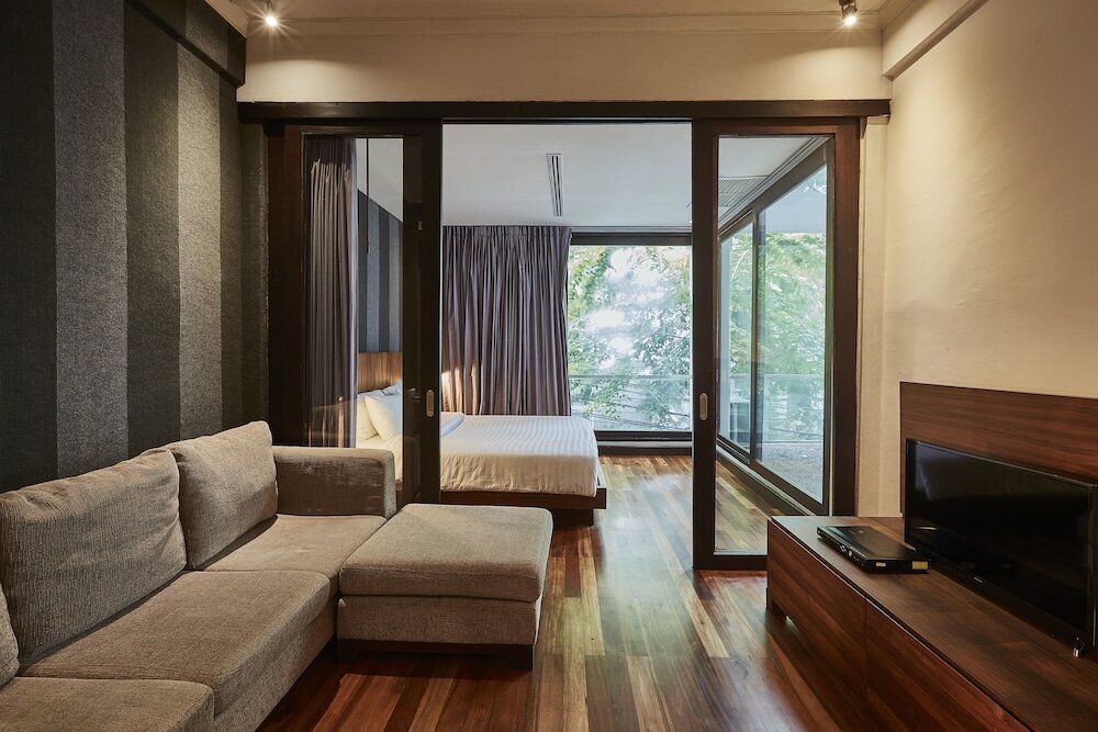 Фото Luxx at Silom