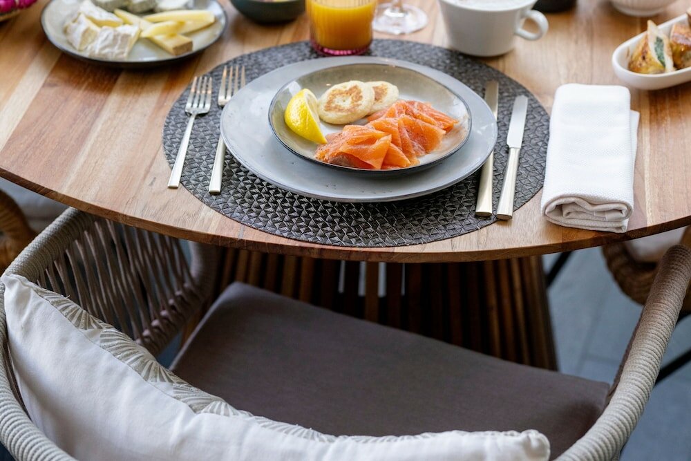 Фото Renaissance Paris Arc de Triomphe Hôtel