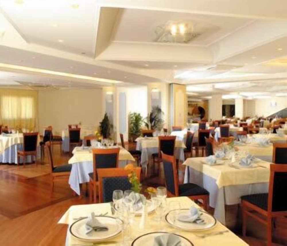 Фото Hotel Relax