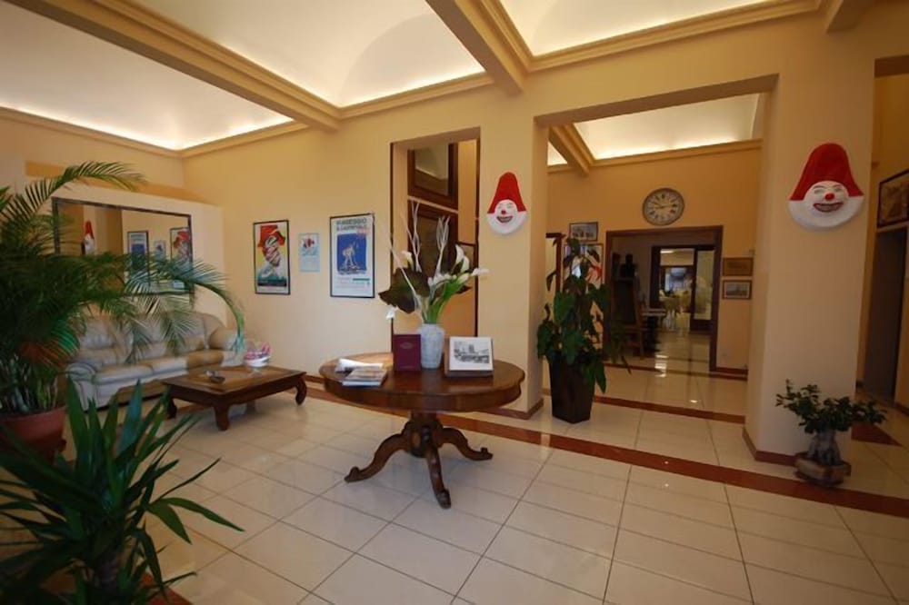 Фото Hotel Bella Riviera