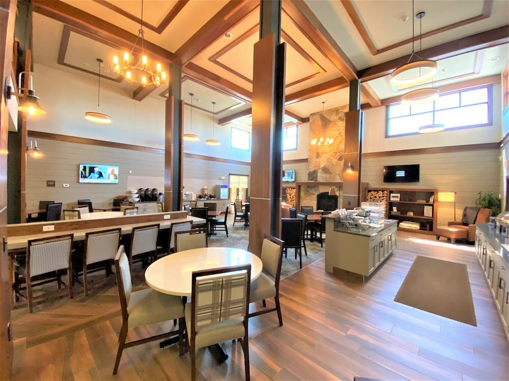 Фото Comfort Inn & Suites Mountain Iron and Virginia