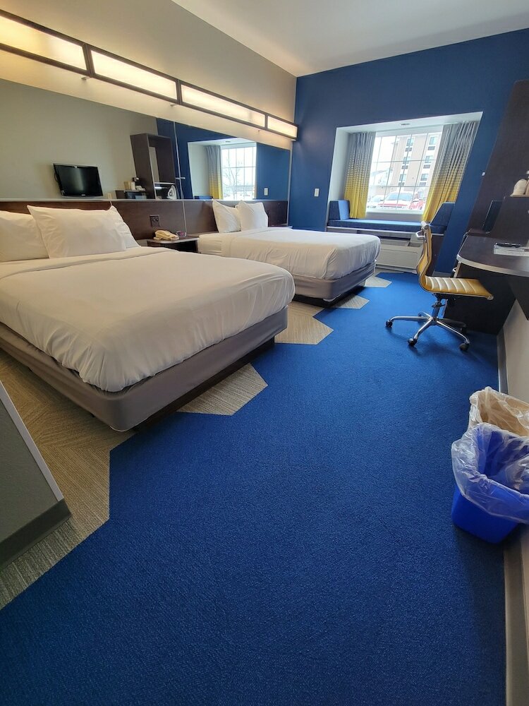Фото Microtel Inn & Suites by Wyndham Council Bluffs/Omaha