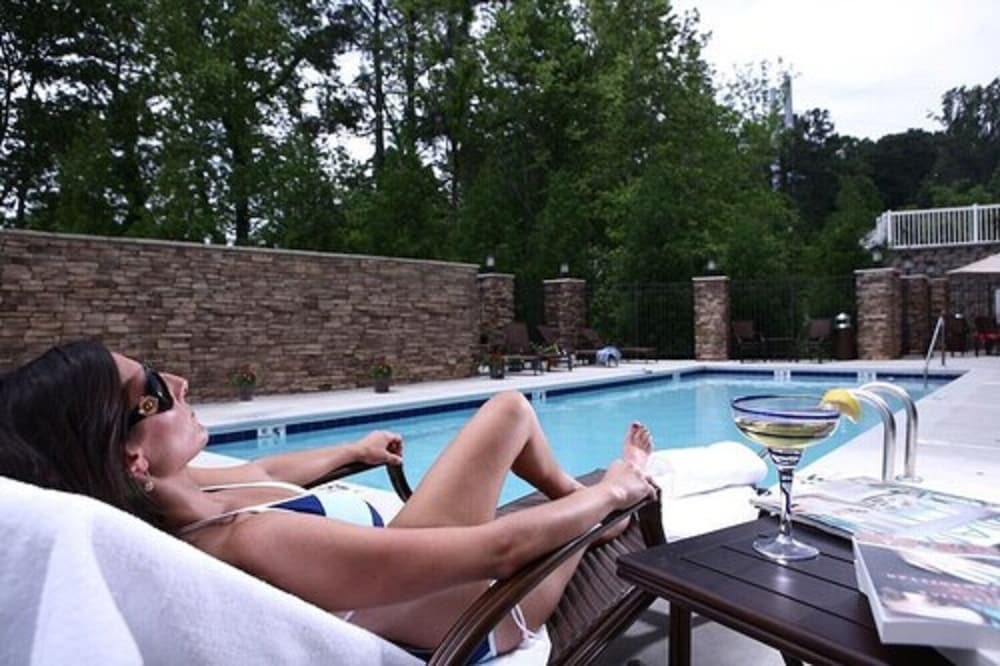 Фото Hampton Inn Atlanta-Canton