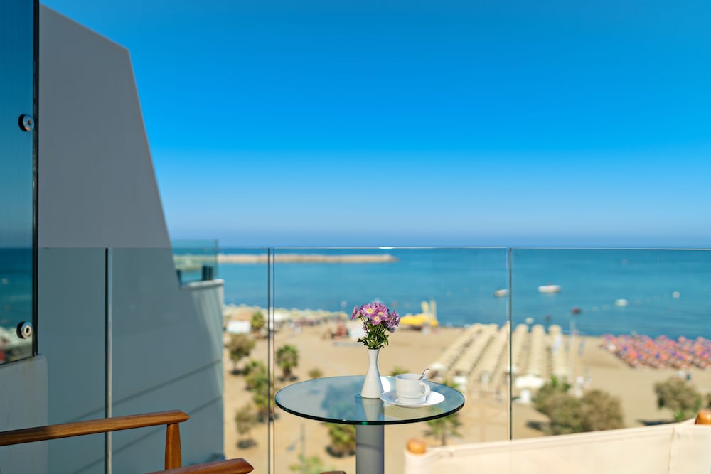 Фото Kriti Beach Hotel