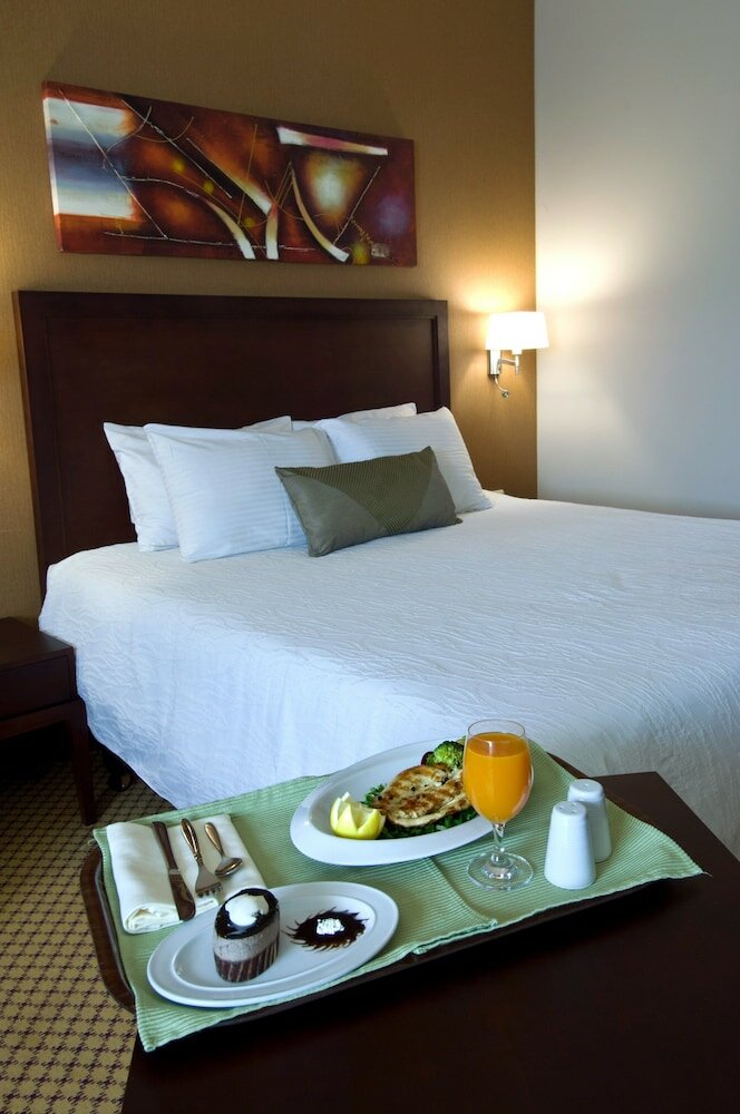 Фото Hilton Garden Inn Riyadh Olaya