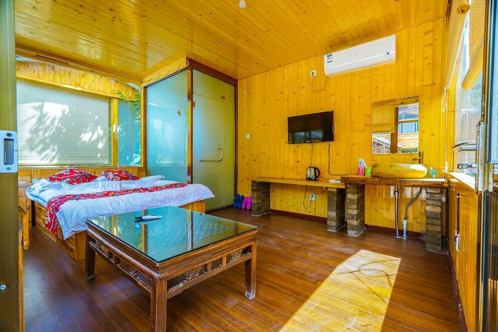 Фото Yijie Holiday Hotel Water GreatWall No. 2