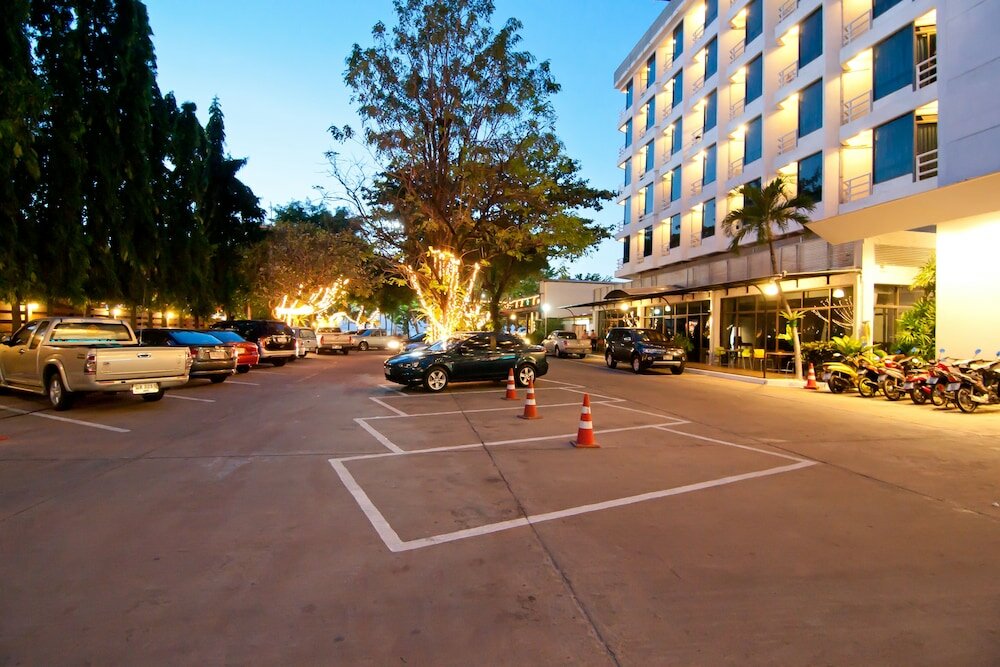 Фото Sandalay Resort Pattaya