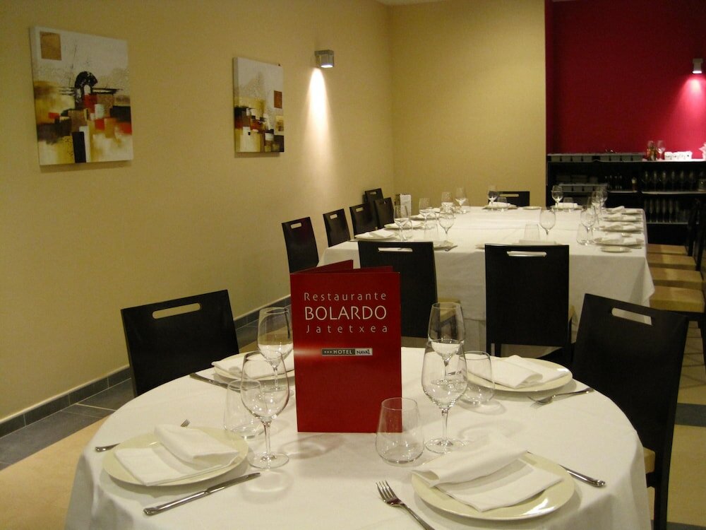 Фото Hotel Naval Sestao