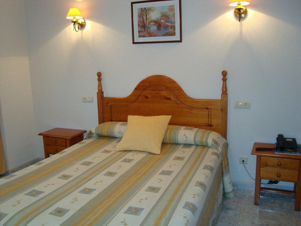 Фото Hostal Universal