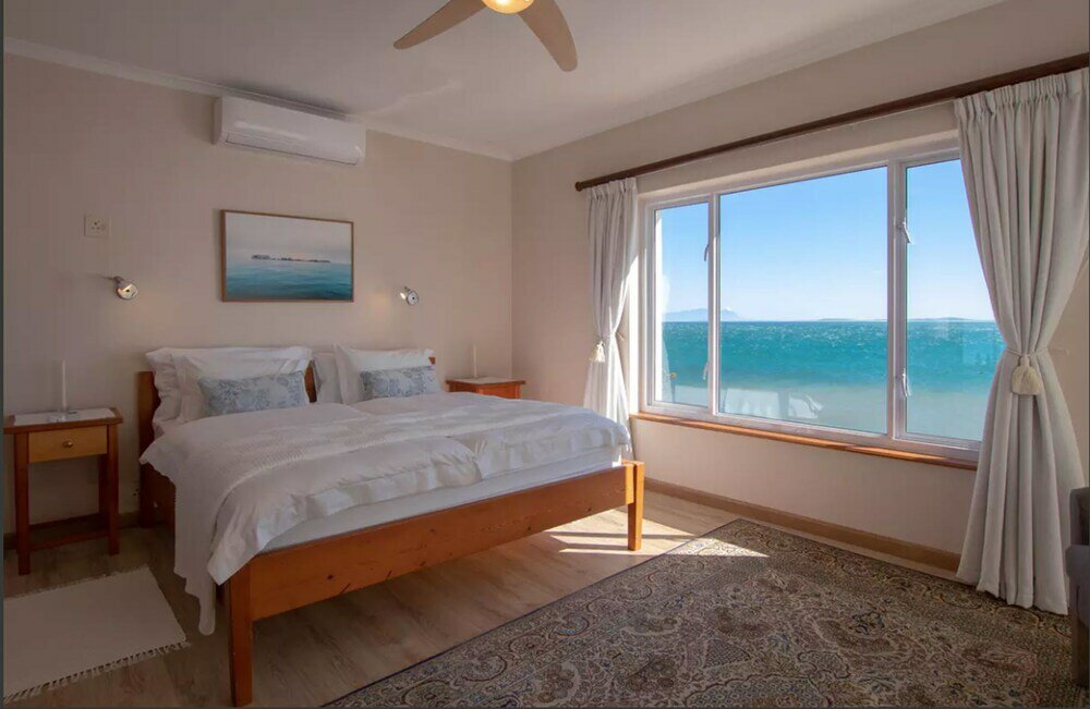 Фото Bikini Beach Beauty