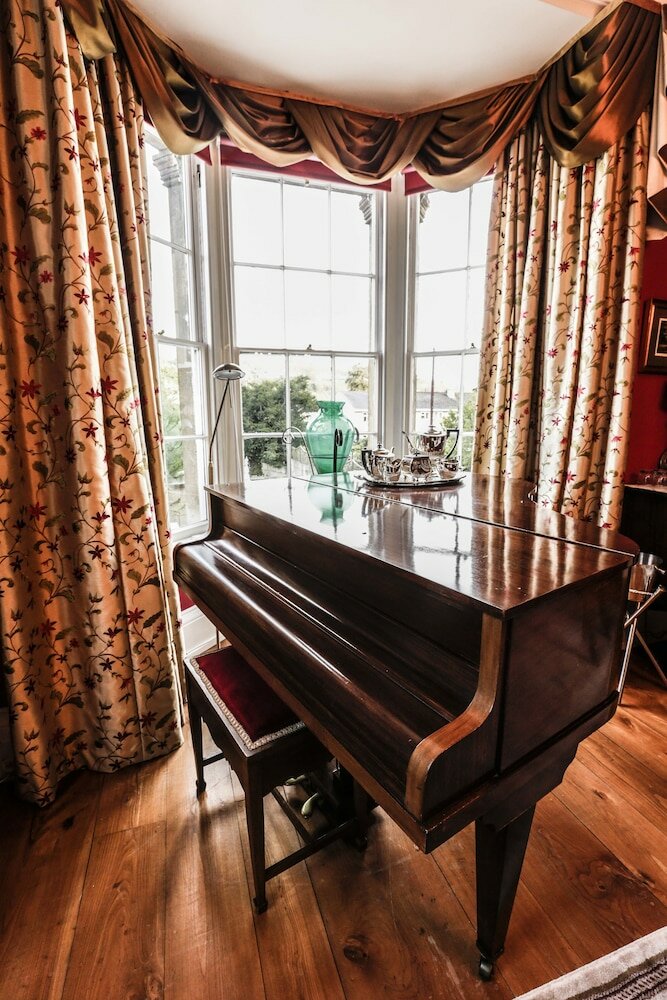 Фото Grosvenor Villa