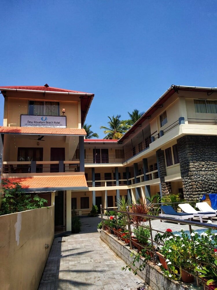 Фото New Kovalam Beach Hotel