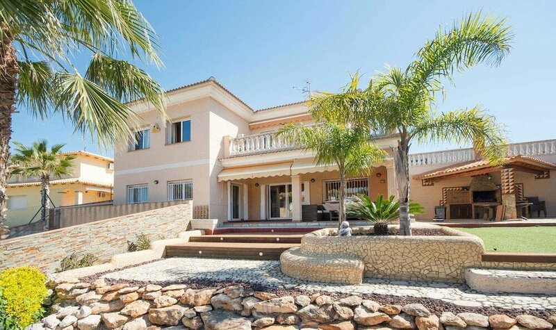Гостиница Villa Masia Blanca