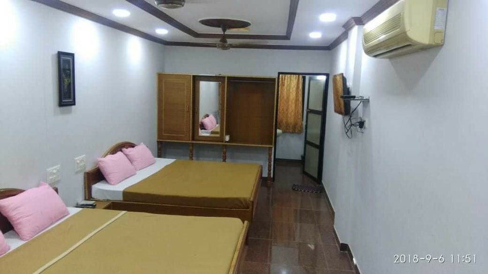 Фото Hiriz Hotel Dollar