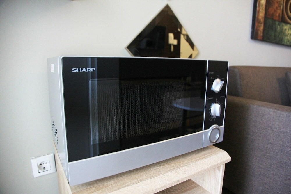 Фото Deluxe and Comfortable The Springlake Summarecon Apartment