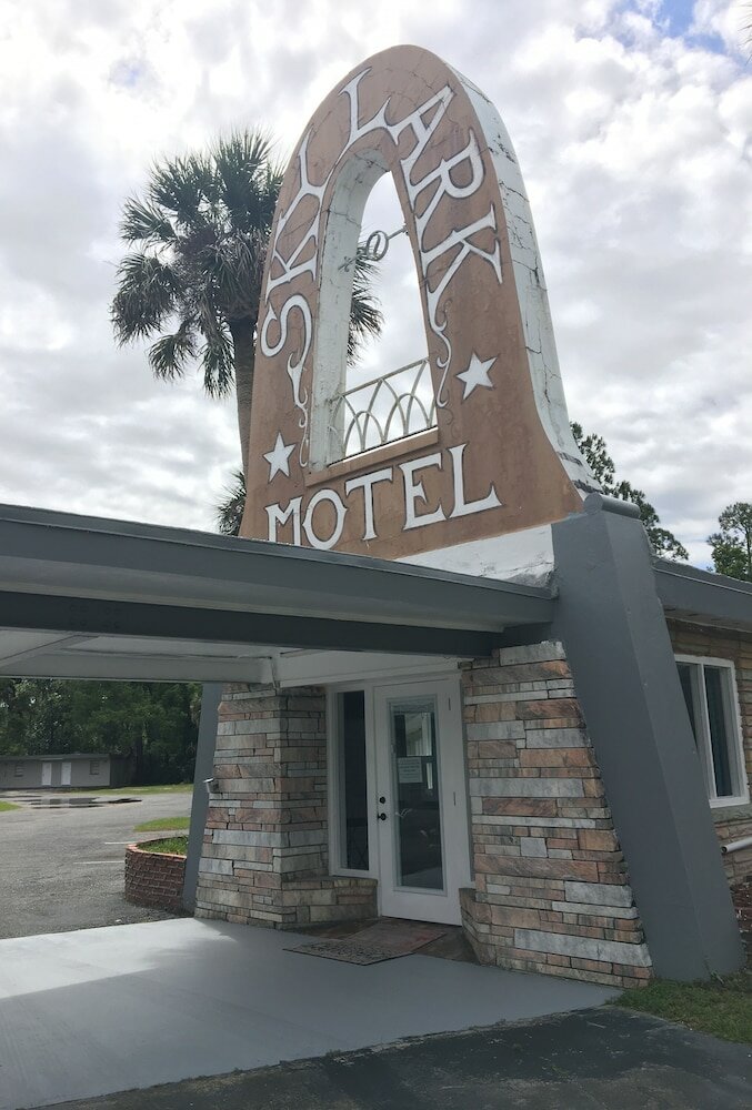 Фото Skylark Motel